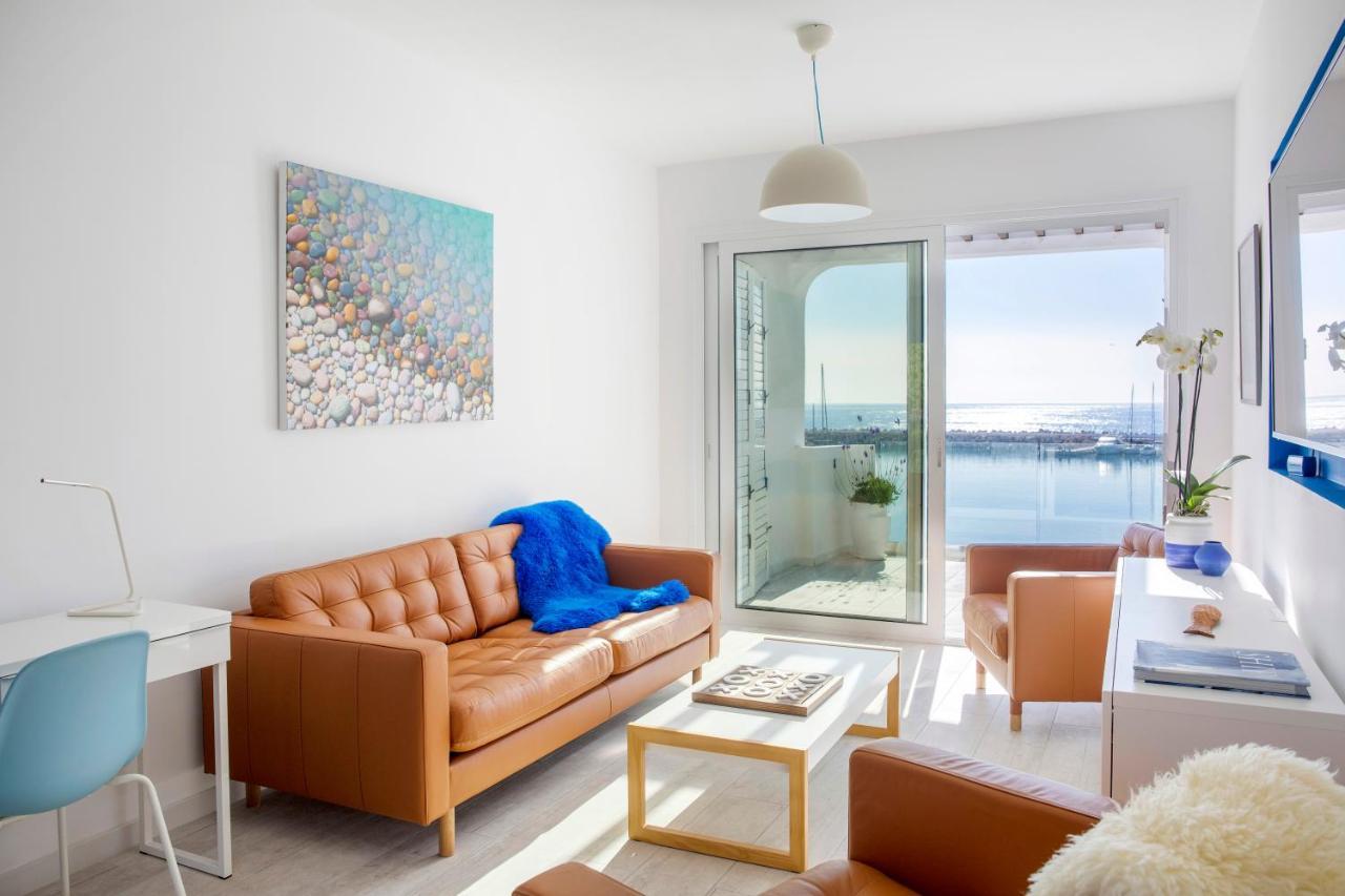Zima Blue Apartment Zygi Екстериор снимка